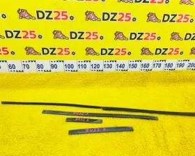 Молдинг лобового стекла TOYOTA