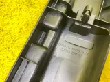 Пластик замка багажника TOYOTA NOAH 2014/Цвет 202 6793528100C0 ZRR85W 3ZRFAE, задний
