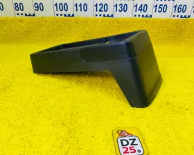 Бардачок между сиденьями TOYOTA