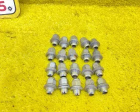 Гайка на колесо TOYOTA