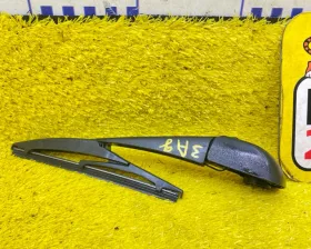 Дворник 5-й двери Toyota