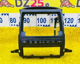 Консоль магнитофона TOYOTA