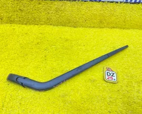 Дворник 5-й двери TOYOTA