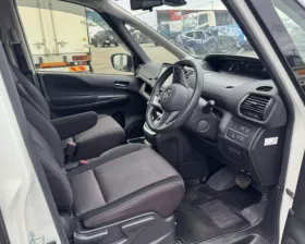 Петля капота NISSAN