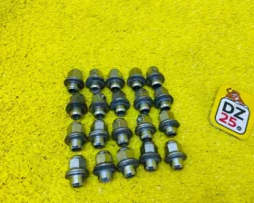 Гайка на колесо Toyota