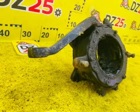 Поворотный кулак TOYOTA