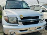 Брызговик MITSUBISHI PAJERO IO ЛЕВЫЙ|ПРАВЫЙ|2003 H76W 4G93T, передний