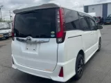 Радиатор основной TOYOTA NOAH 2014/Цвет 070 1640037280 ZRR85W 3ZRFAE, передний