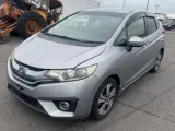 Бардачок между сиденьями HONDA FIT 2014/Цвет NH823M 83452T5C003ZA GP5 LEB, передний
