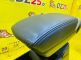 Бардачок между сиденьями HONDA FIT 2014/Цвет NH823M 83452T5C003ZA GP5 LEB, передний