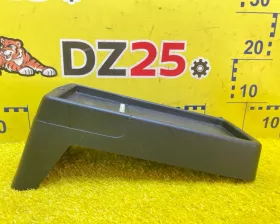 Бардачок между сиденьями TOYOTA