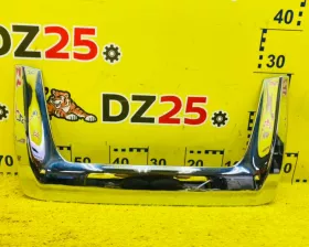 Накладка на дверь багажника MODELLISTA