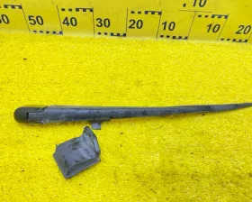 Дворник 5-й двери Nissan