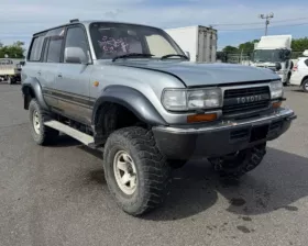 Поворотный кулак TOYOTA