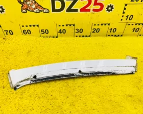 Молдинг лобового стекла General Motors