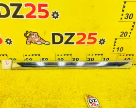 Молдинг на дверь INFINITI