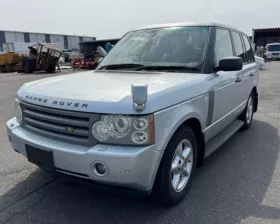 Пластиковая крышка на двс Land Rover