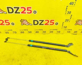 Амортизатор задней двери TOYOTA