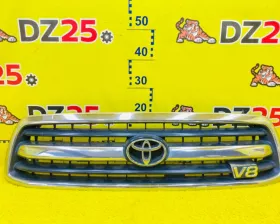 Решетка радиатора Toyota