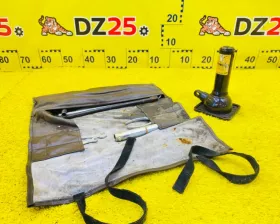 Поддомкратник/ домкрат TOYOTA