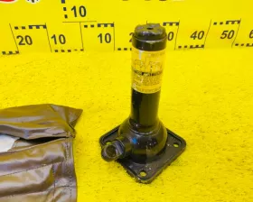 Поддомкратник/ домкрат TOYOTA