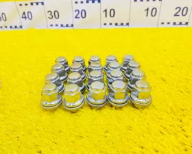 Гайка на колесо TOYOTA