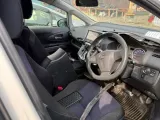 Консоль магнитофона TOYOTA WISH 2015/Цвет 070 5542068140 ZGE20W 2ZRFAE, передний