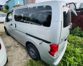 Петля капота NISSAN