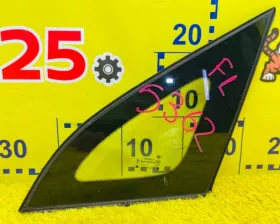 Стекло форточка NISSAN