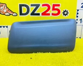 Подушка безопасности пассажира Mazda