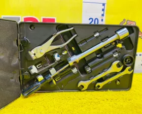 Инструментальный ящик Mitsubishi