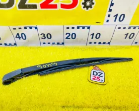 Дворник 5-й двери TOYOTA