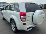 Губа SUZUKI ESCUDO 2008/Цвет Z7T 7175065J03 TDA4W J24B, передняя