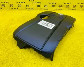 Пластиковая крышка на двс TOYOTA