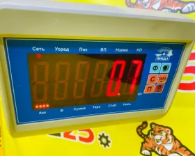 Пластиковая крышка на двс TOYOTA