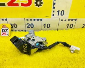 Замок 5-й двери Toyota