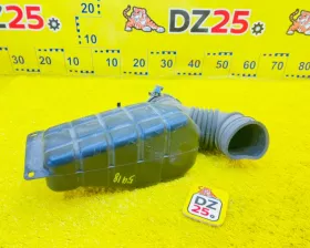 Патрубок воздушного фильтра TOYOTA