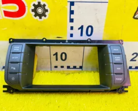 Консоль магнитофона Land Rover