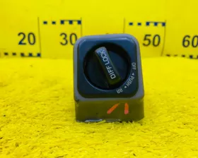 Кнопка включения 4WD Toyota