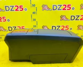 Бардачок между сиденьями TOYOTA