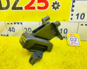 Подушка двигателя Isuzu