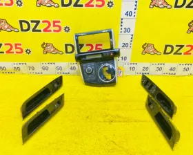 Консоль магнитофона TOYOTA