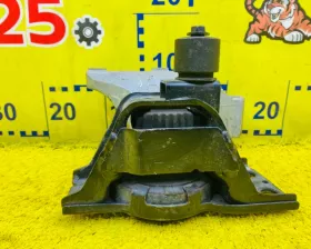 Подушка двигателя NISSAN