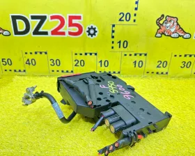 Клемма Mercedes-Benz