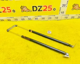 Амортизатор задней двери TOYOTA