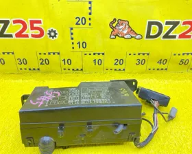 Блок предохранителей под капот Isuzu