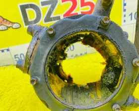 Поворотный кулак TOYOTA