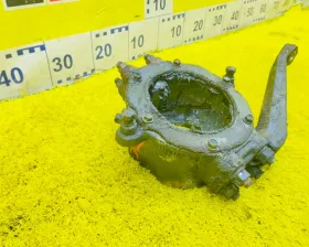 Поворотный кулак TOYOTA