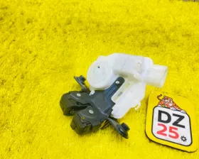 Замок 5-й двери TOYOTA