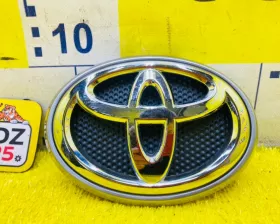 Эмблема Toyota